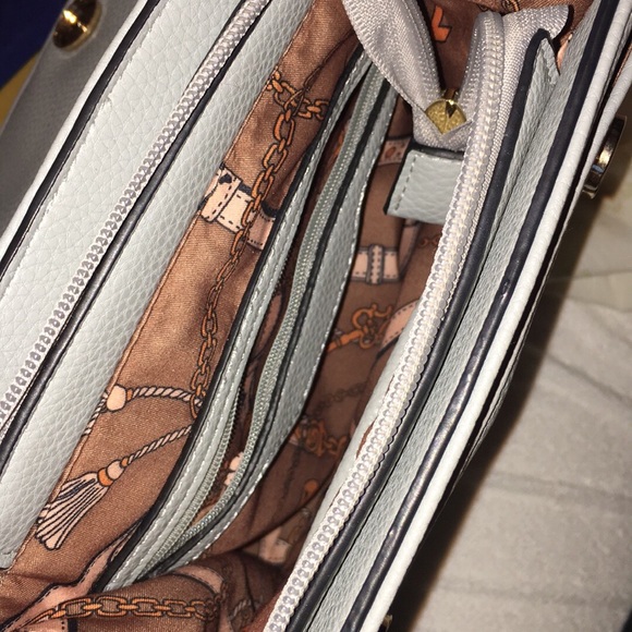 Cross-body Purse - Picture 2 of 2